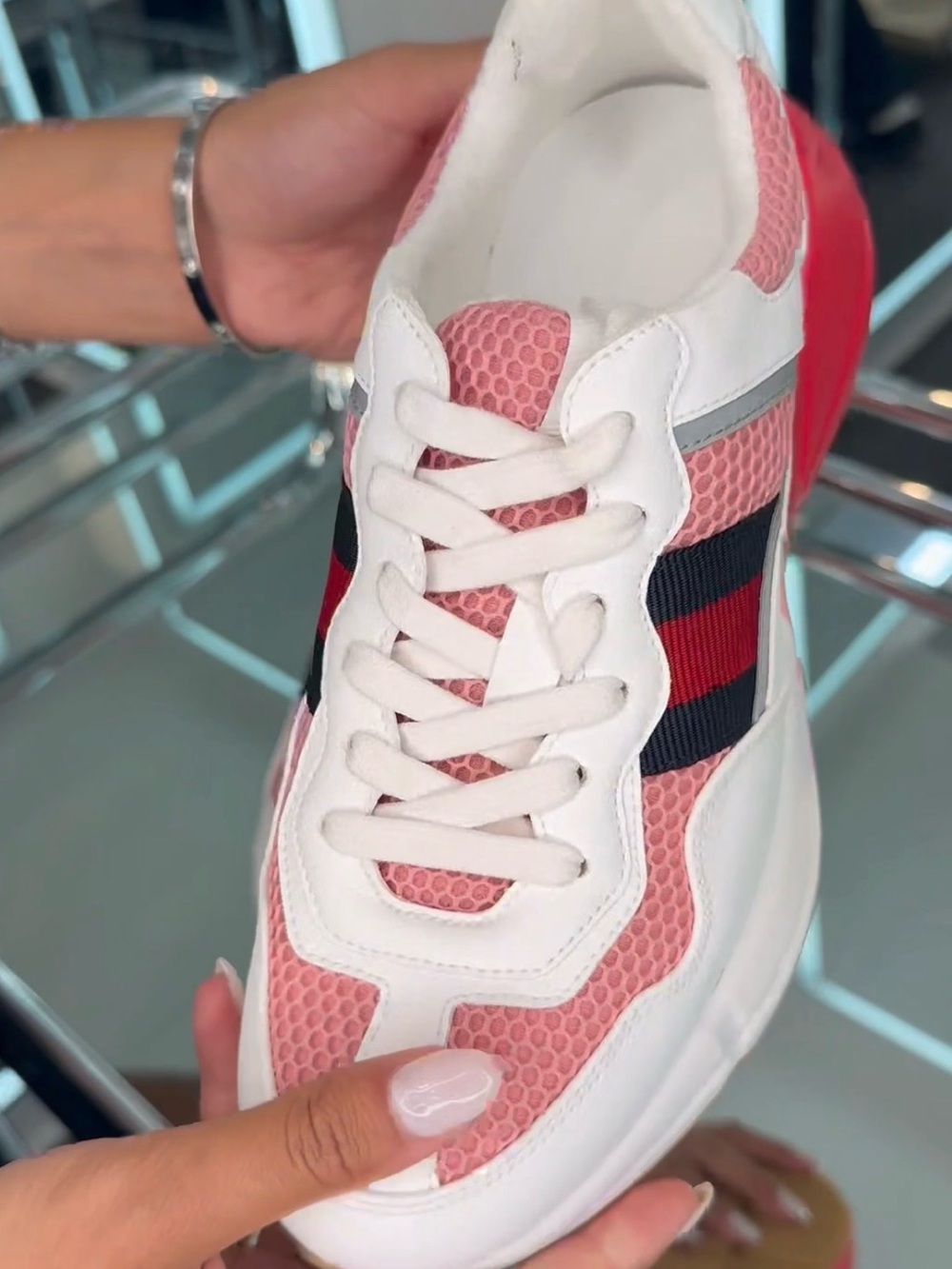 Gucci Rython Sneaker - Picture 9 of 9